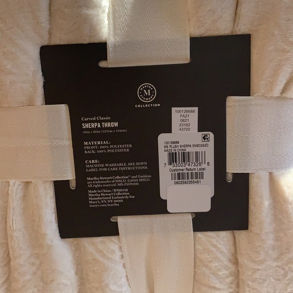 Martha Stewart Carved Classic Sherpa Throw Blanket - Picture 6 of 7